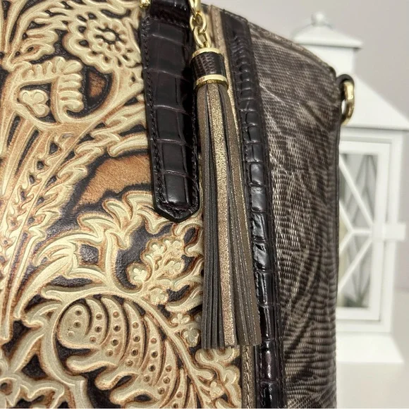 ❌SOLD❌Brahmin Duxbury Gold Bel Canto Satchel - Picture 4 of 14